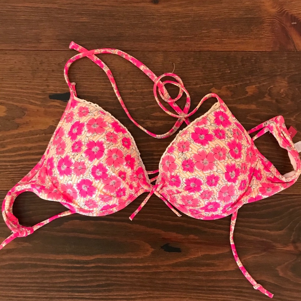 Victoria’s Secret Bikini swimsuit top